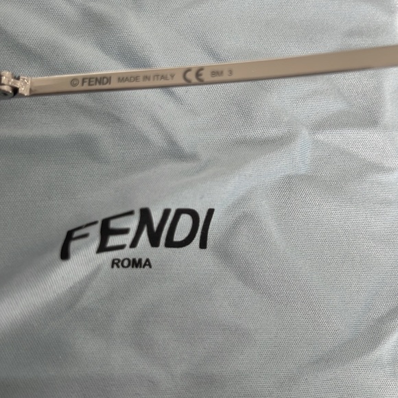 Fendi FF0039/G/S Fabulous Sunglasses Brand New, Never Worn - Picture 7 of 9